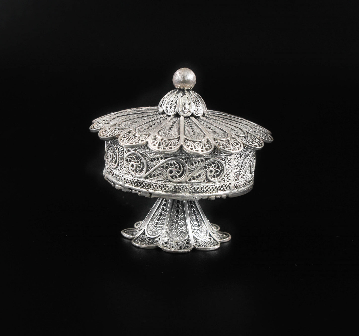 Hand Made Silver (ST925) Havdalah Spice Container (Besamim Box )