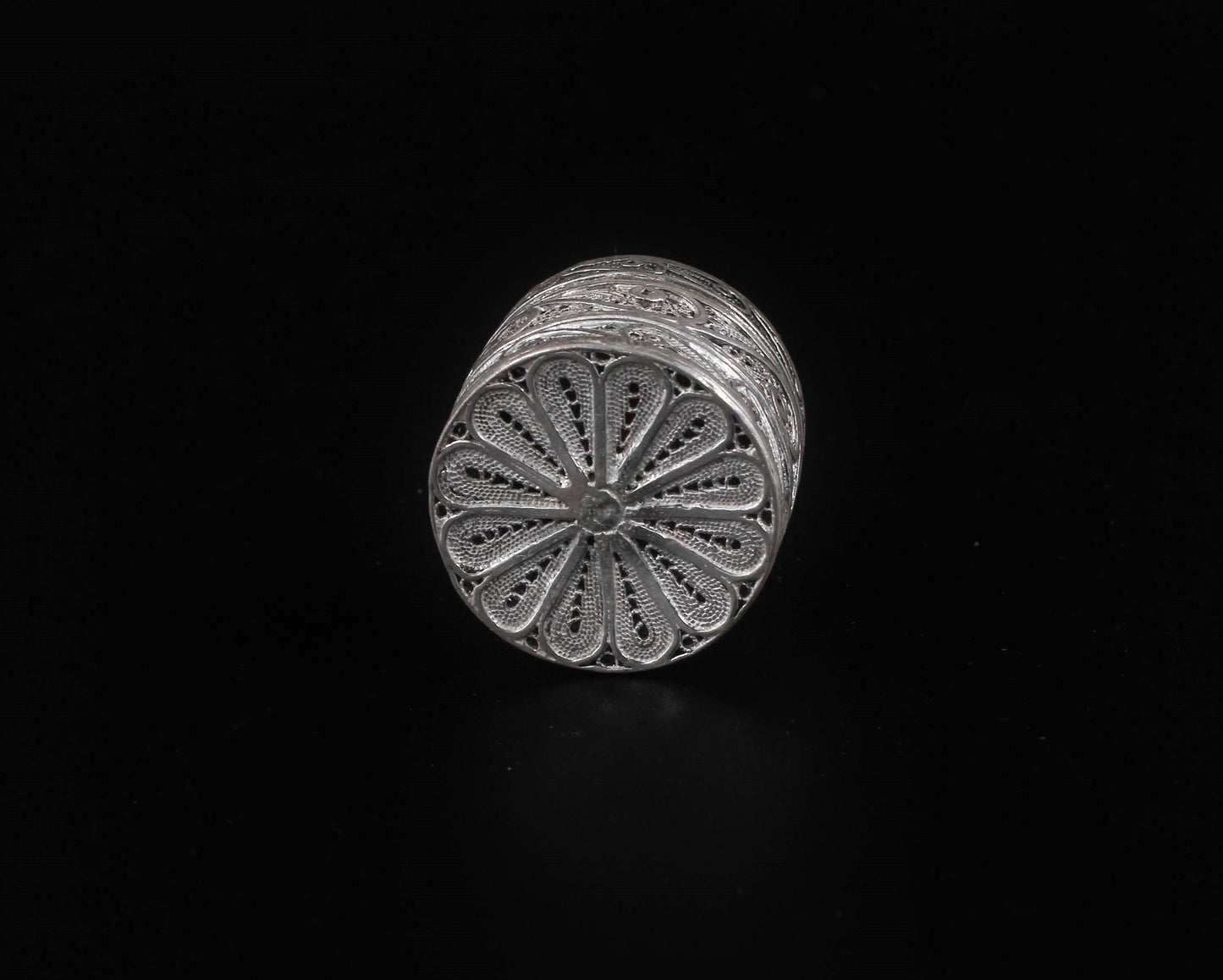 Hand Made Silver (ST925) Havdalah Spice Container (Besamim Box )