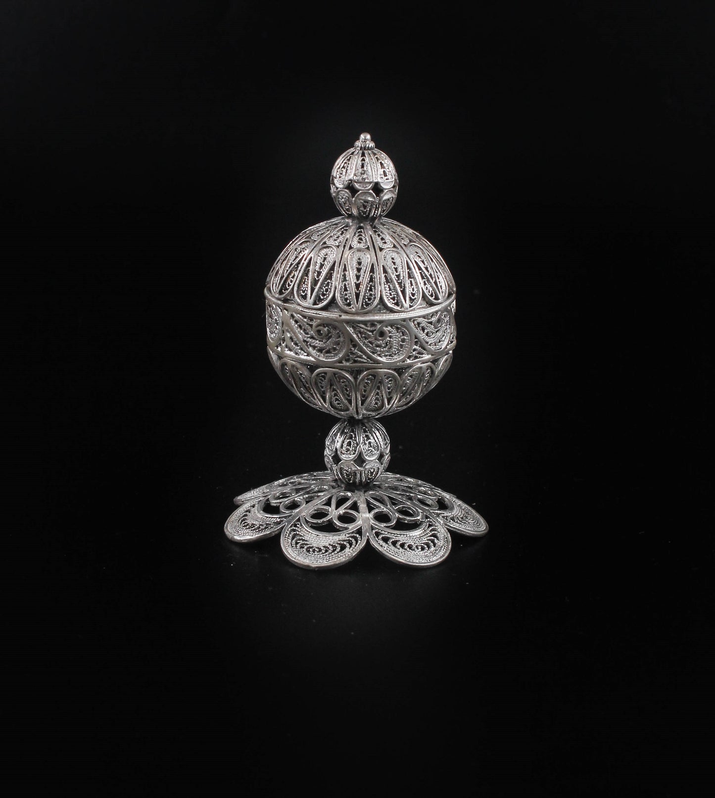 Hand Made Silver (ST925) Havdalah Spice Container (Besamim Box )