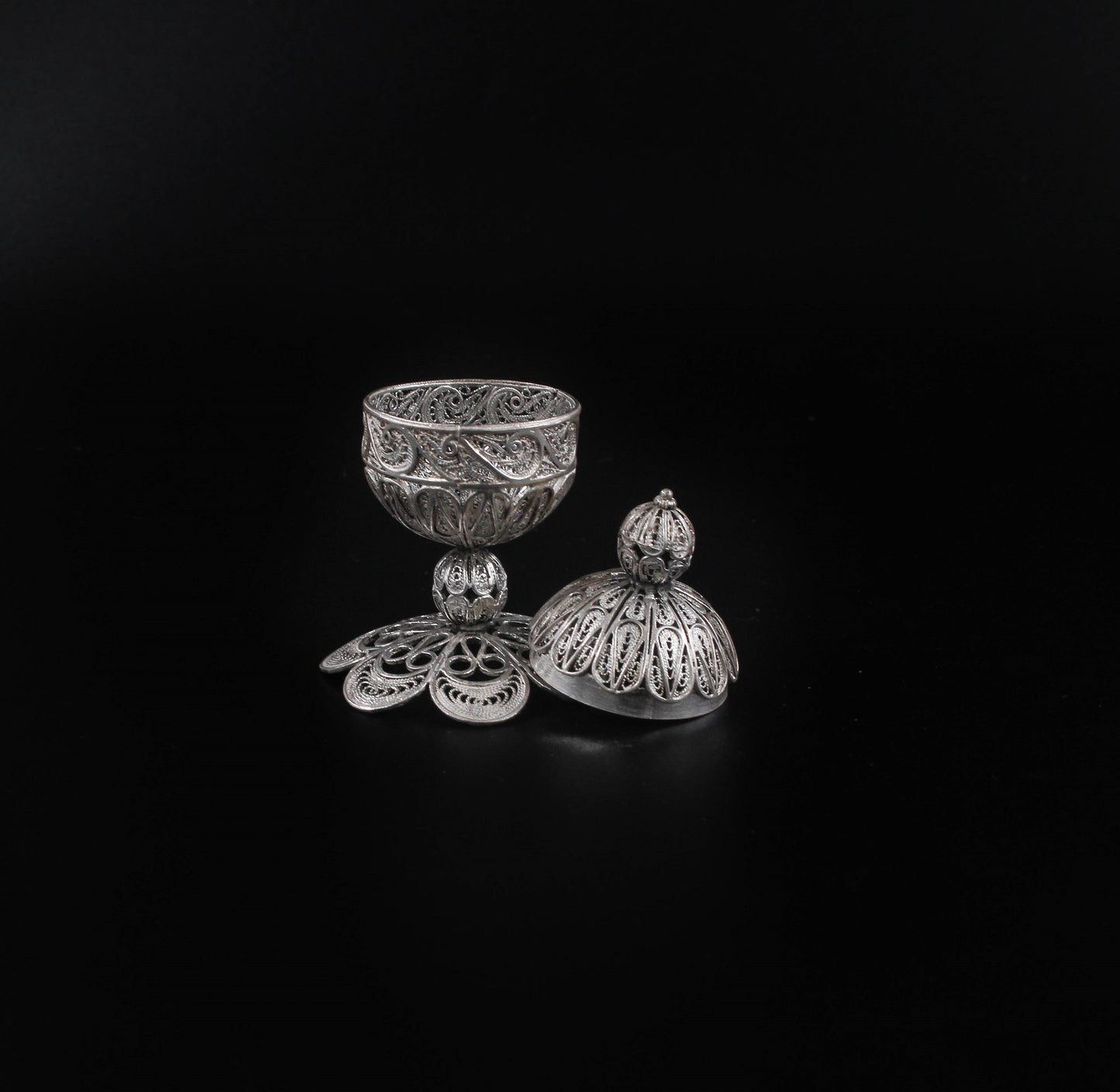 Hand Made Silver (ST925) Havdalah Spice Container (Besamim Box )